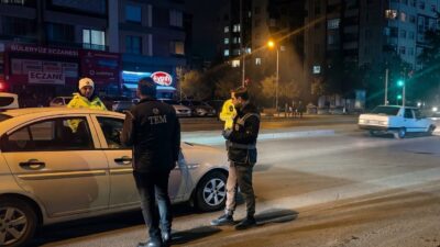 KONYA (AA) – Konya'da polis ekiplerinin geniş kapsamlı denetimlerinde 5