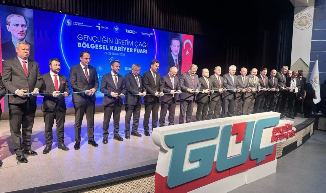 - Çalışma ve Sosyal Güvenlik Bakan Yardımcısı Faruk Özçelik:
- "İŞKUR