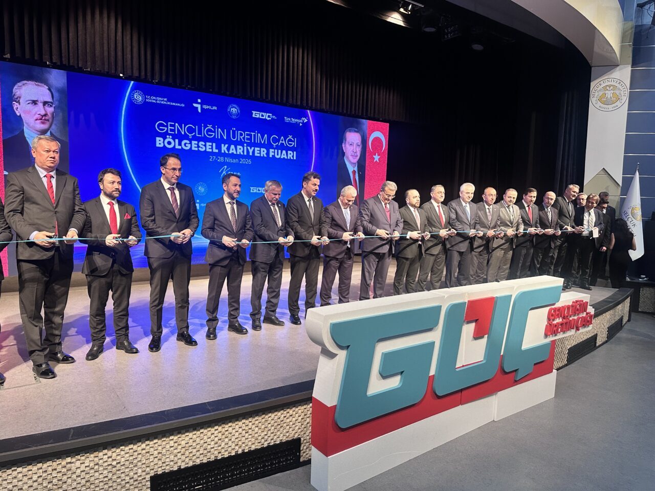 - Çalışma ve Sosyal Güvenlik Bakan Yardımcısı Faruk Özçelik:
- "İŞKUR