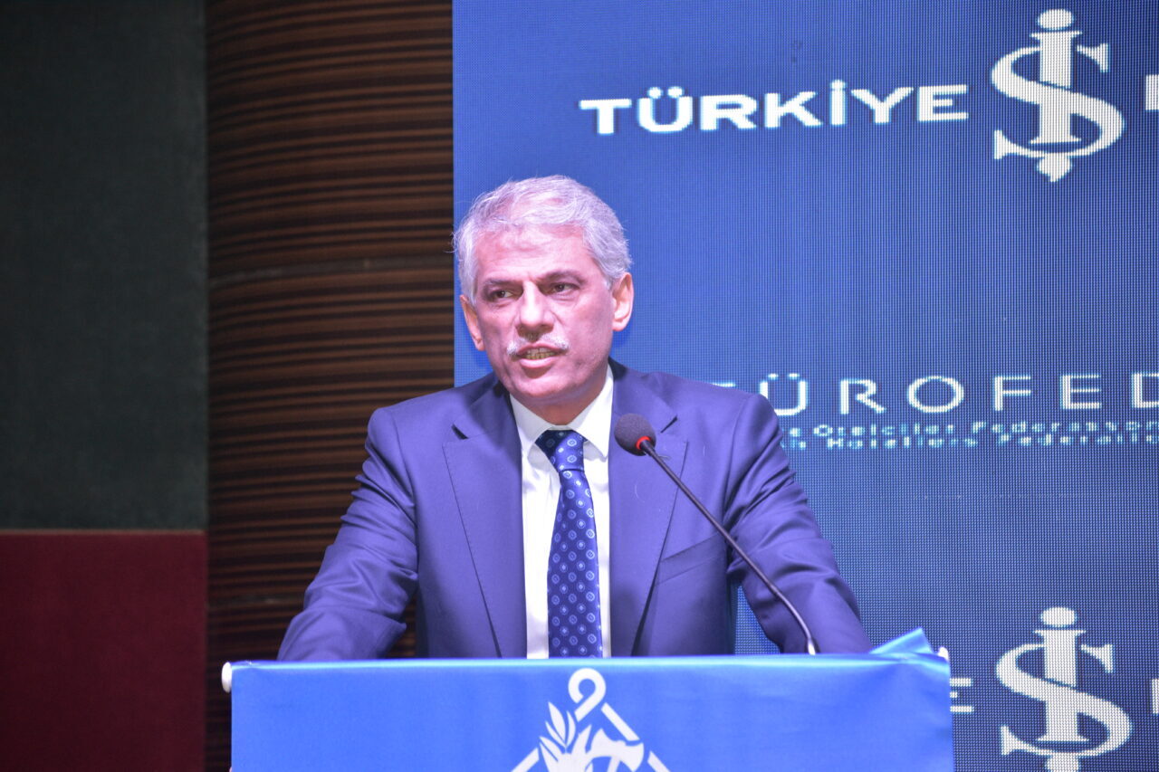 - "2030 yılına kadar Türkiye'nin tamamında sürdürülebilir turizm programını uygulayan