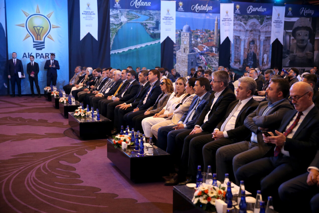 - "Cumhurbaşkanımızın ekonomide stratejik sektör olarak ilan ettiği turizmde son