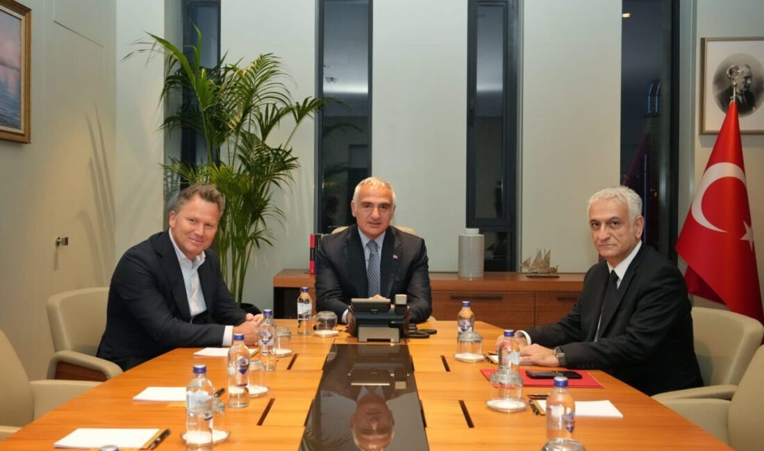- "Avrupa'nın ve Birleşik Krallık'ın önde gelen tur operatörlerinden Jet2