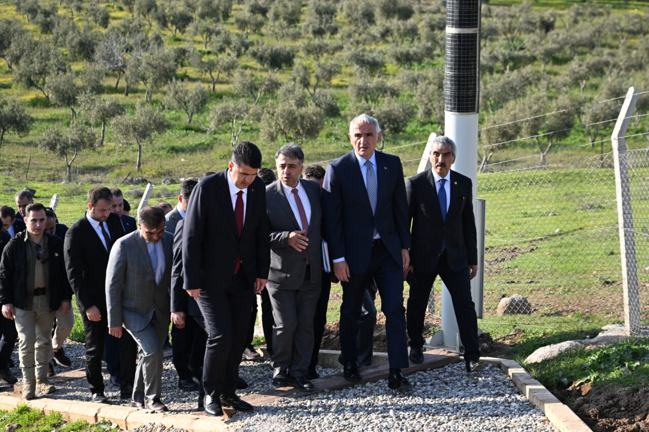 - "Kilis, başta lezzet durakları olmak üzere tarihi yerleriyle kültür