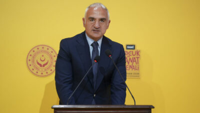 - "'Renkliyse Gerçektir' sloganı ile yola çıkan bu önemli organizasyon,