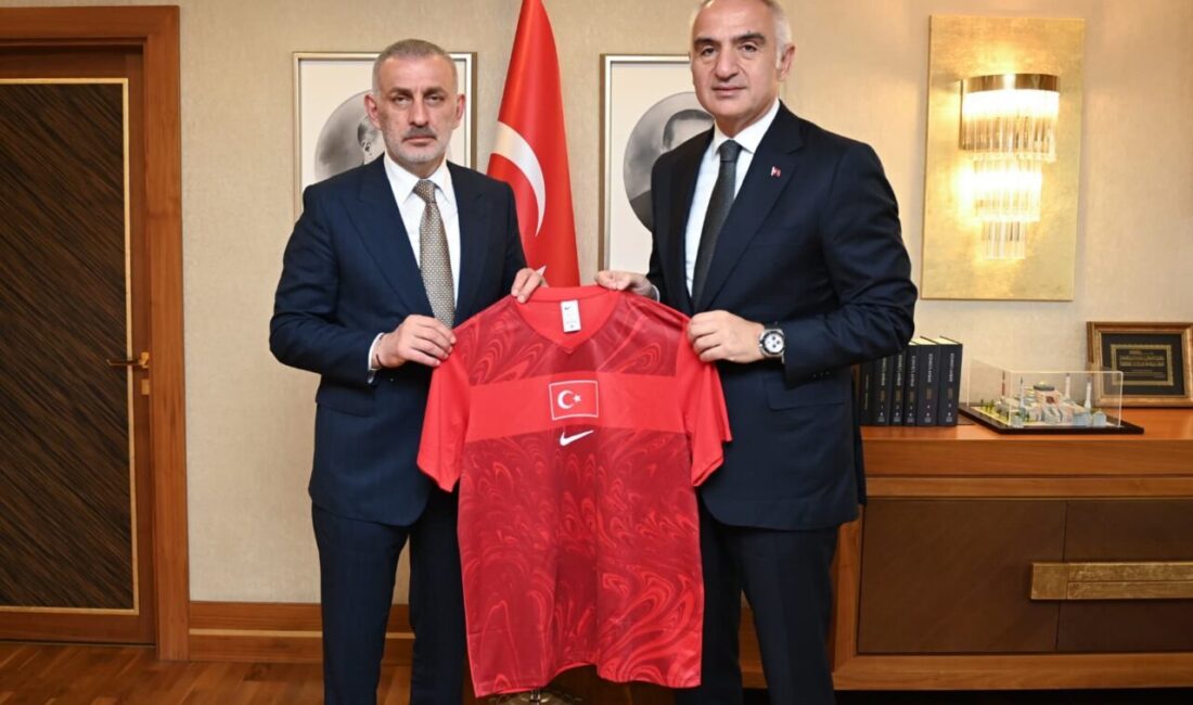 - "Görüşmemizde, milli futbolcularımızın uluslararası tanıtım gücünden yararlanarak ülkemizin turizm