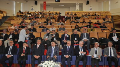 KÜTAHYA (AA) – Kütahya Dumlupınar Üniversitesi'nde (DPÜ) "Dijital Çağda Kur'an