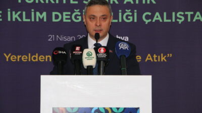 KÜTAHYA (AA) – Kütahya'da Sıfır Atık Vakfı tarafından "Yerelden Ulusala