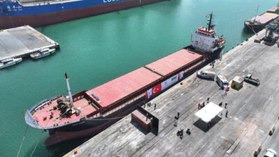 - Gemide 7 bin 200 çadır, 22 bin battaniye, 12