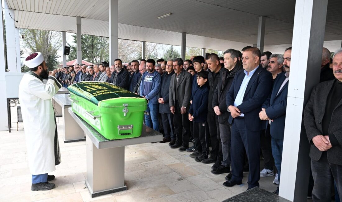 MALATYA (AA) – Malatya'nın Yeşilyurt ilçesinde yüzme havuzunda boğulma tehlikesi