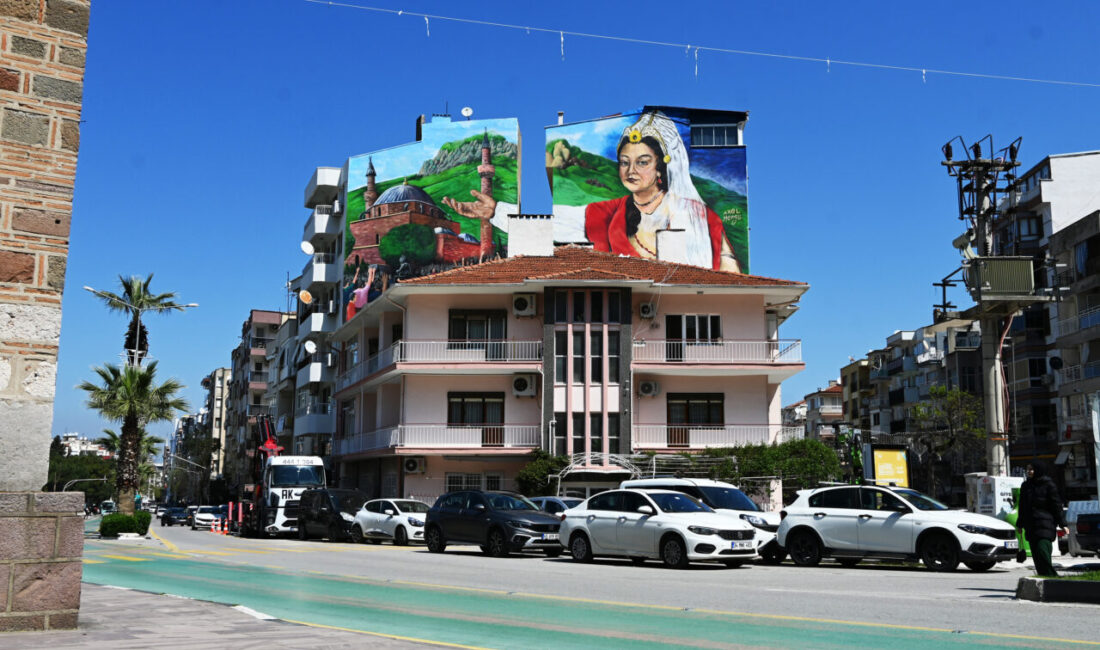 MANİSA (AA) – Duvar resimleri yapan mural sanatçısı Axel Mengü,