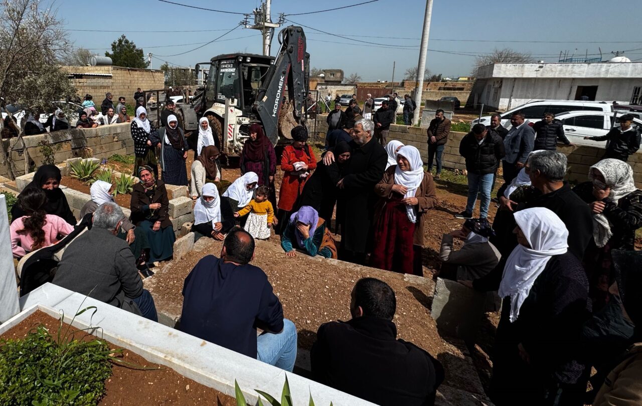 MARDİN (AA) – Mardin'in Kızıltepe ilçesinde arazide ölü bulunan 80