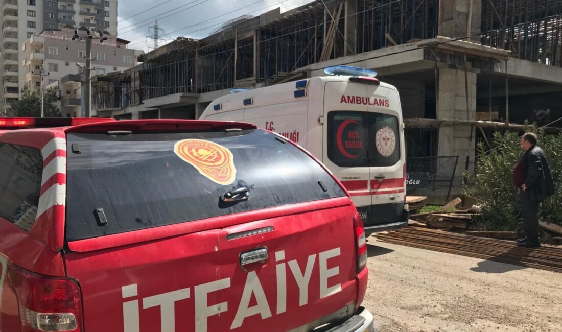 MARDİN (AA) – Mardin'in merkez Artuklu ilçesinde, inşaatta çalışırken elektrik