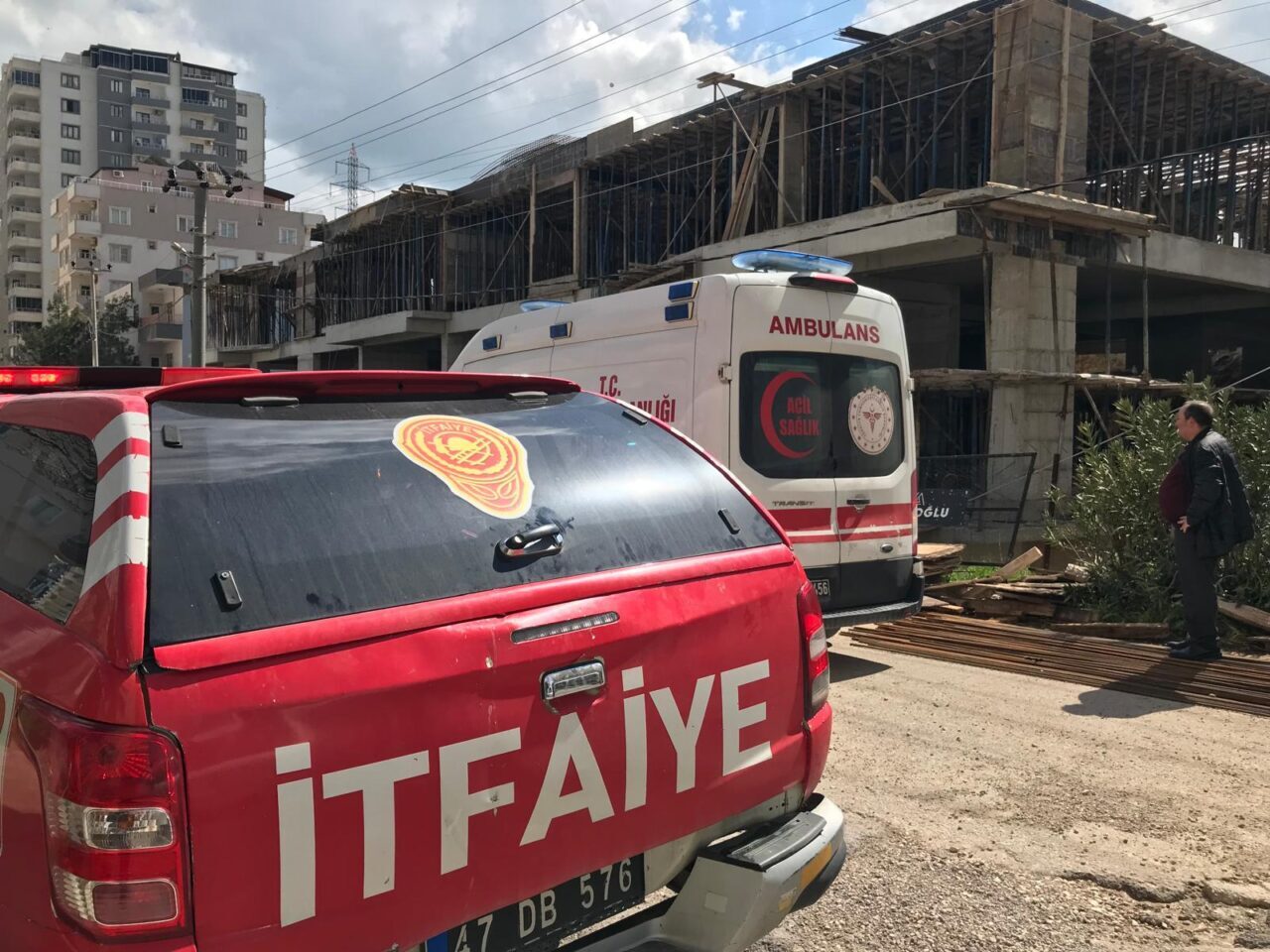 MARDİN (AA) – Mardin'in merkez Artuklu ilçesinde, inşaatta çalışırken elektrik