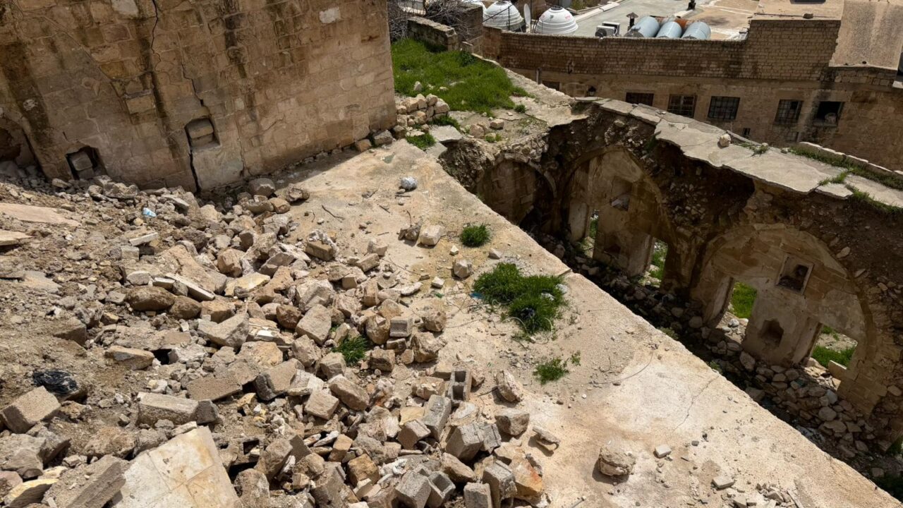 MARDİN (AA) – Mardin'in merkez Artuklu ilçesinde yoğun yağış sonrası