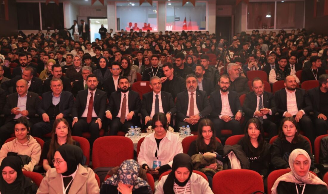 - TÜGVA Genel Başkanı İbrahim Beşinci:
- "İstiyoruz ki gençlerimiz ihtisaslaşsın,
