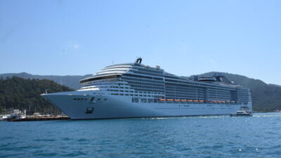 MUĞLA (AA) – Muğla’nın Marmaris ilçesini, Panama bayraklı "MSC Divina"