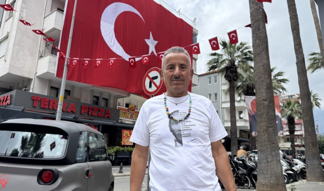 MUĞLA (AA) – Muğla'nın Marmaris ilçesinde, terzi Salih Yazgan'ın girişimiyle