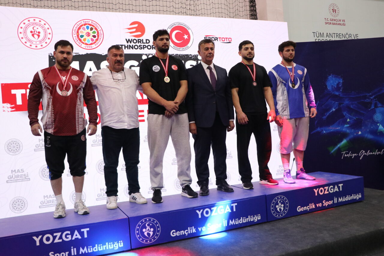 YOZGAT (AA) – Mas Güreşi Türkiye Şampiyonası Büyük Kadınlar ve