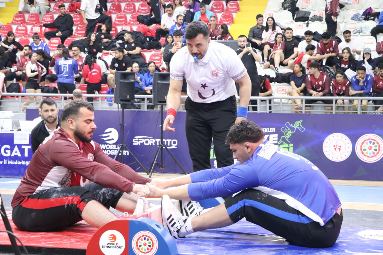 YOZGAT (AA) – Türkiye Geleneksel Spor Dalları Federasyonu organizasyonunda düzenlenen