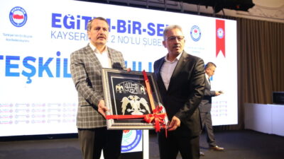 - "Kurulduğumuz andan geldiğimiz zamana kadar hiçbir zaman milletle karşı