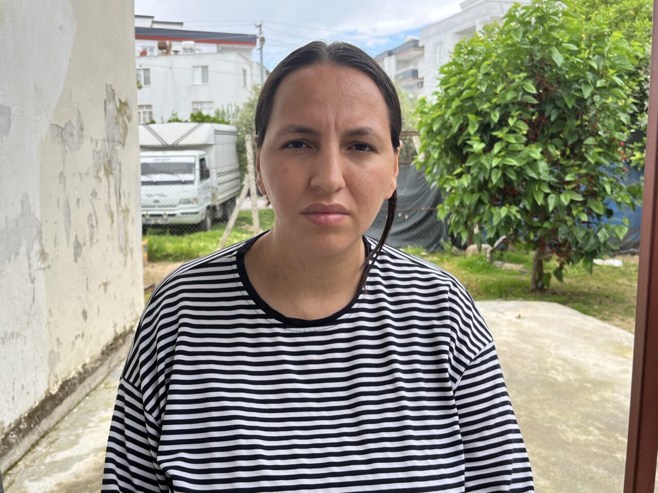 MERSİN (AA) – Mersin'in Tarsus ilçesinde boşanma aşamasındaki eşinin bıçakla