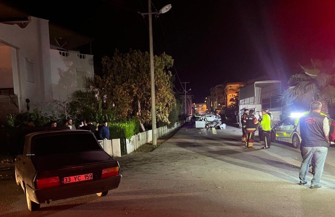 MERSİN (AA) – Mersin'in Bozyazı ilçesinde meydana gelen trafik kazasında