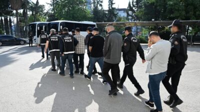 MERSİN (AA) – Mersin'de düzenlenen uyuşturucu operasyonunda gözaltına alınan 13