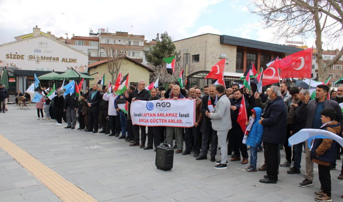 NİĞDE (AA) – Niğde'de, Mescid-i Aksa'nın kapalı tutulması ve İsrail'in