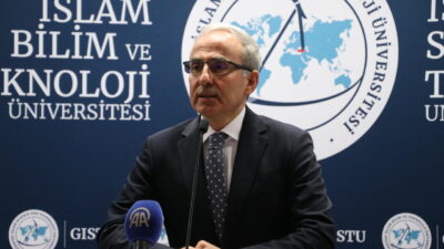 - "Türkiye Yüzyılı Maarif Modeli aynı zamanda bizim dil hassasiyetimizi,