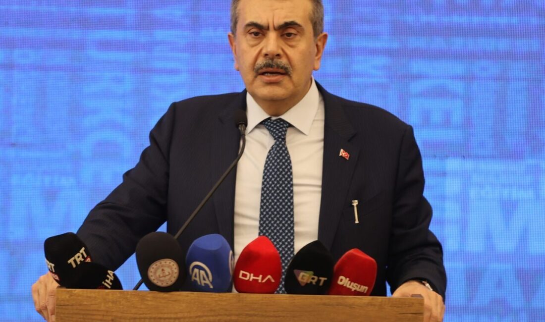 - "Çocuklarımızın Türkçeyi kullanma becerilerinin gün geçtikçe geliştiğini görüyoruz. Birkaç