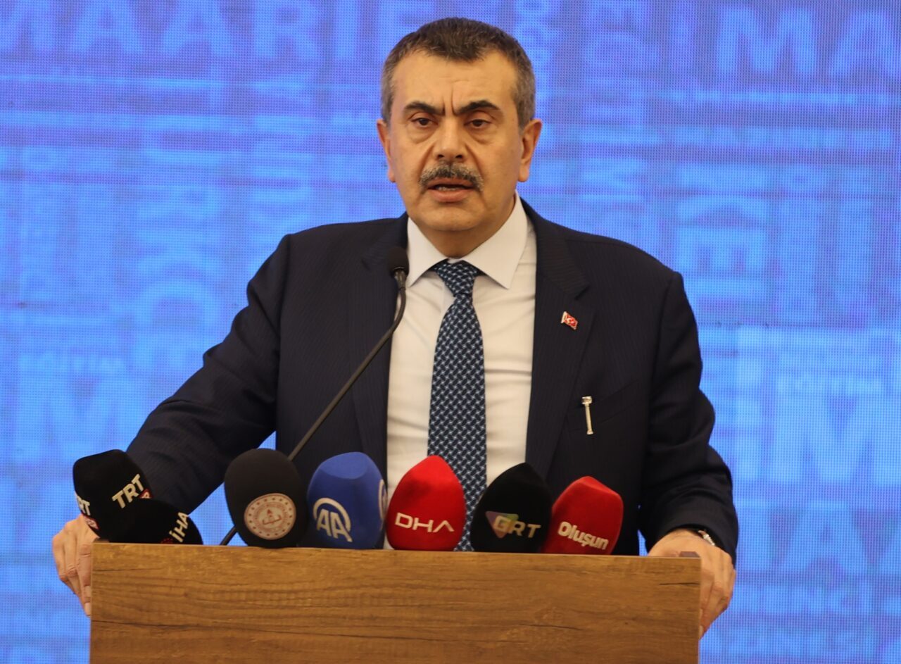 - "Çocuklarımızın Türkçeyi kullanma becerilerinin gün geçtikçe geliştiğini görüyoruz. Birkaç