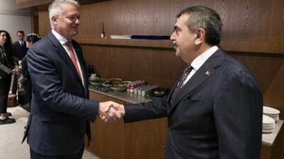 - "Şu an Türkiye'de, kendine özgü değişik bir model uygulamaya