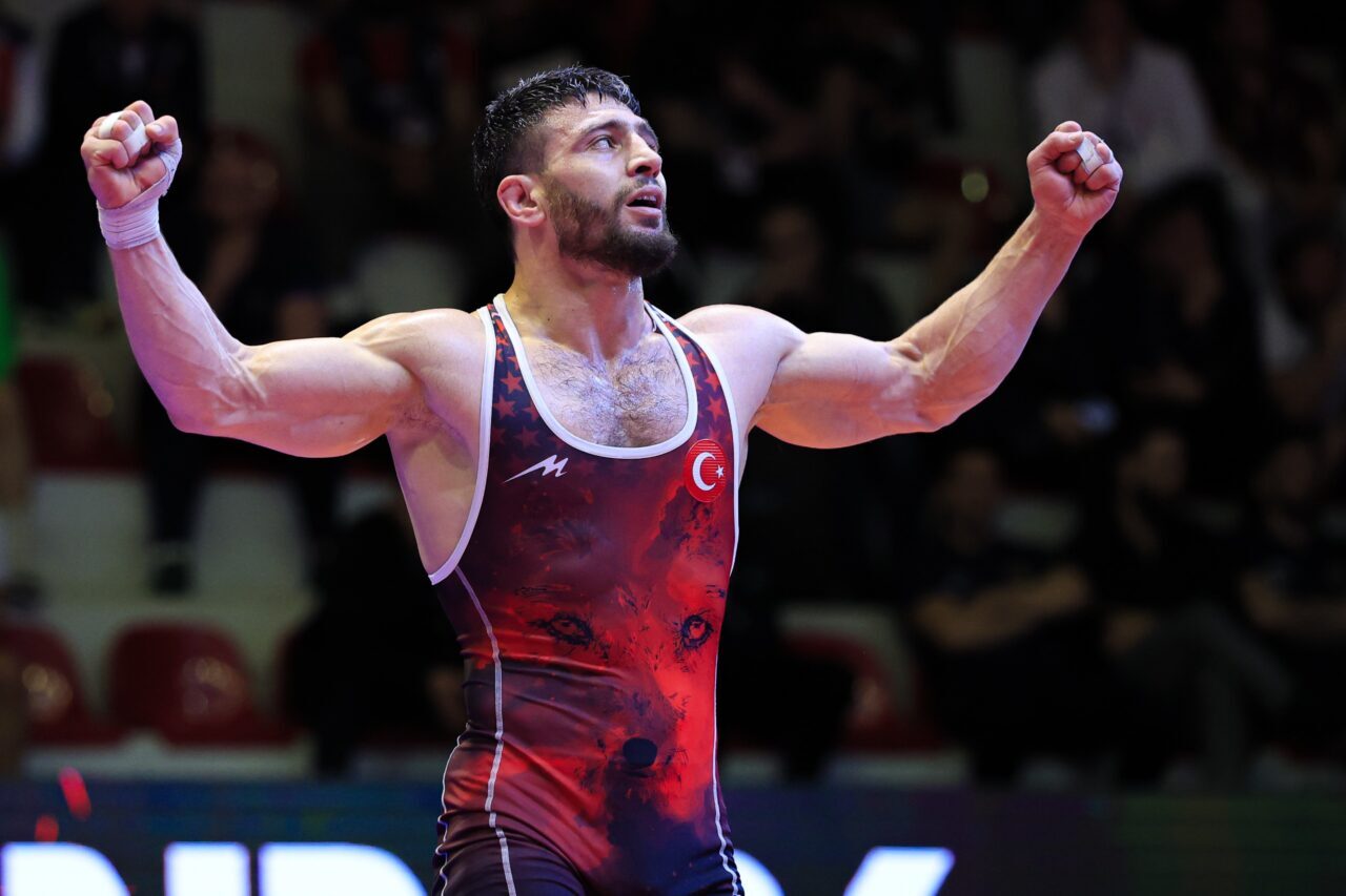 - Grekoromen stil 72 kiloda üçüncü olan Cengiz Arslan:
- "Tüm