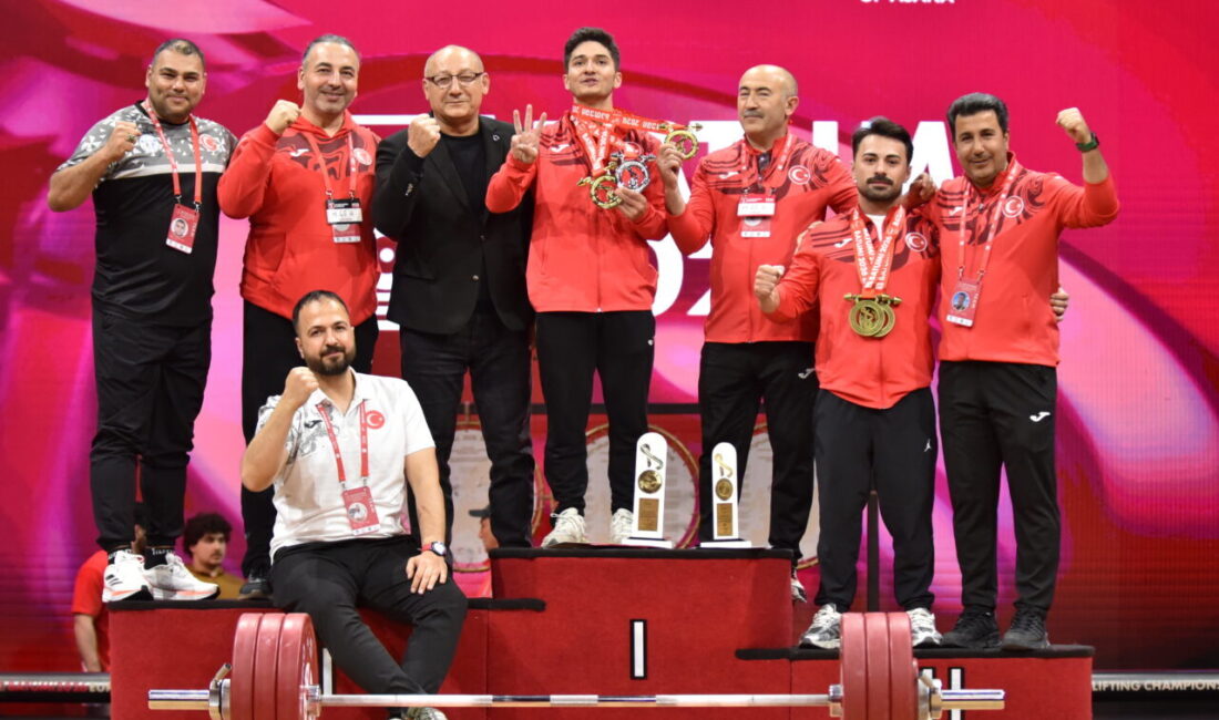 - Milli sporcu, erkekler 65 kiloda silkmede 180 kiloyla Avrupa