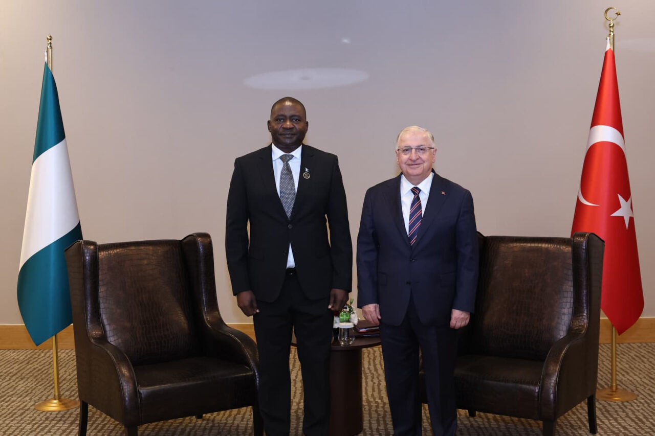 - Yaşar Güler, forum için Antalya'ya gelen Kosova Başbakan Yardımcısı