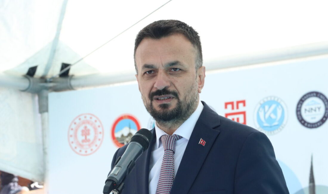 KAYSERİ (AA) – Osmanlı İmparatorluğu'nun dört bir yanında yükselen eserleriyle