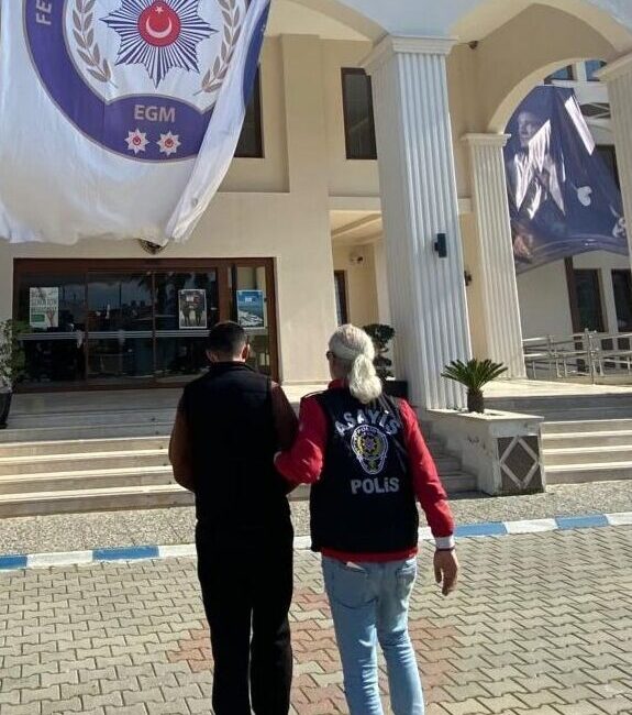MUĞLA (AA) – Muğla'nın Fethiye ilçesinde, hakkında 18 yıl 9