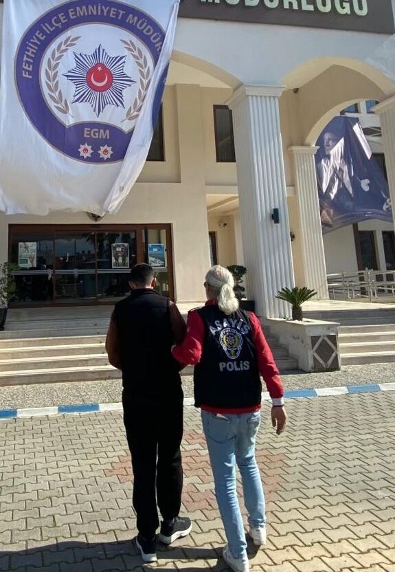 MUĞLA (AA) – Muğla'nın Fethiye ilçesinde, hakkında 18 yıl 9