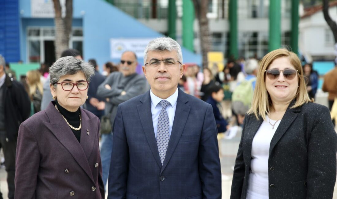 - Okul Müdürü İsmail Cazağ:
- "Öğrencilerimiz dijital dünyadan uzaklaşarak yaşadıkları