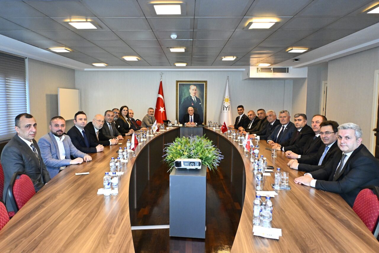 ANKARA (AA) – İYİ Parti Genel Başkanı Müsavat Dervişoğlu, Girişimci