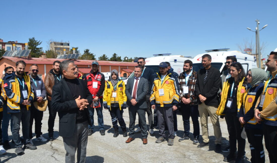 MUŞ (AA) – Muş'ta 3 ilin 112 Acil Sağlık Hizmetleri