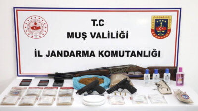 MUŞ (AA) – Muş'ta jandarma ekiplerince düzenlenen uyuşturucu operasyonunda gözaltına