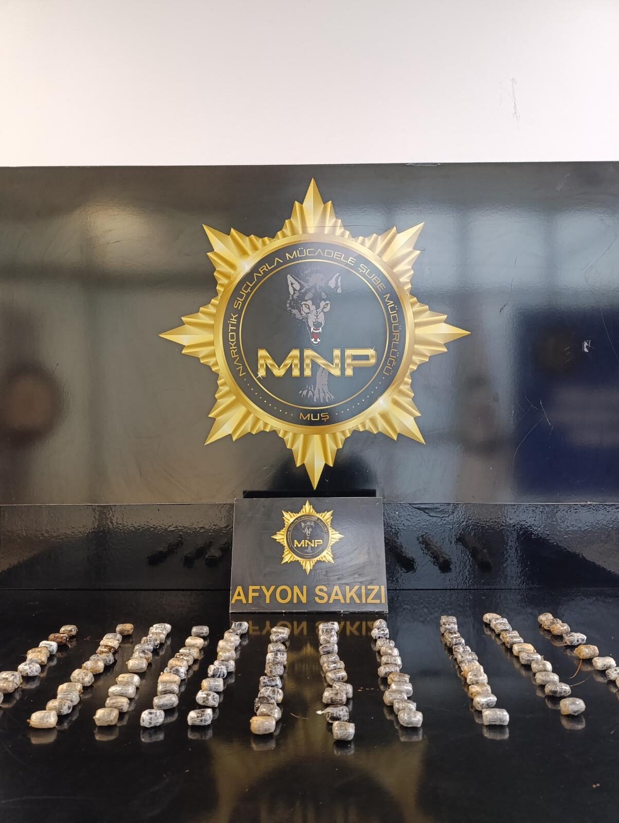 MUŞ (AA) – Muş'ta iç beden muayenesinde 118 kapsül halinde