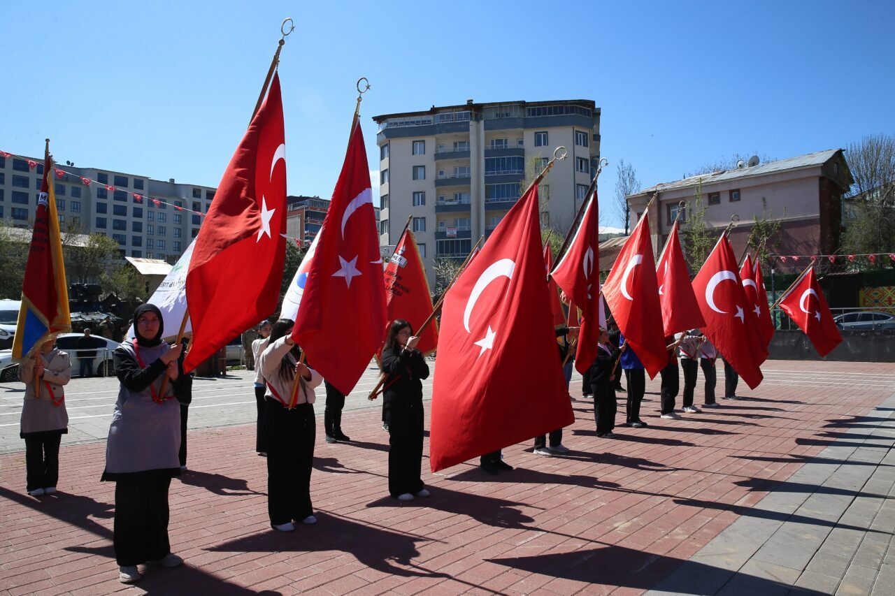 MUŞ (AA) – Muş'un düşman işgalinden kurtuluşunun 109. yıl dönümü