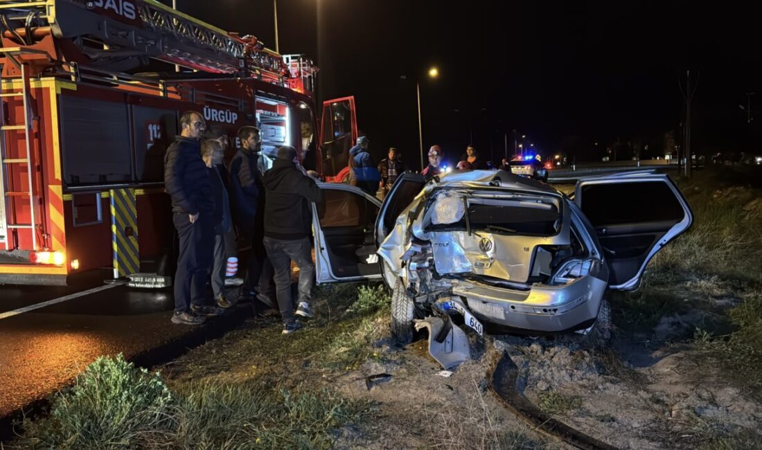 NEVŞEHİR (AA) – Nevşehir'de devrilen otomobildeki 3 kişi yaralandı. L.Y'nin