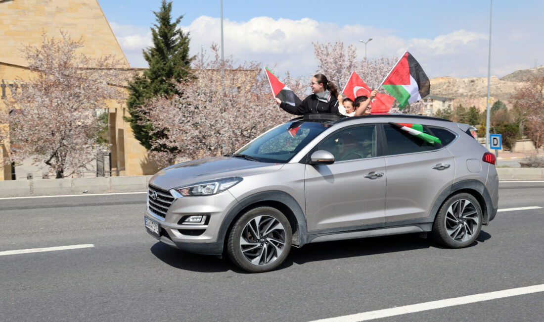 NEVŞEHİR (AA) – Nevşehir'de, Filistin'e destek için araç konvoyu düzenlendi.