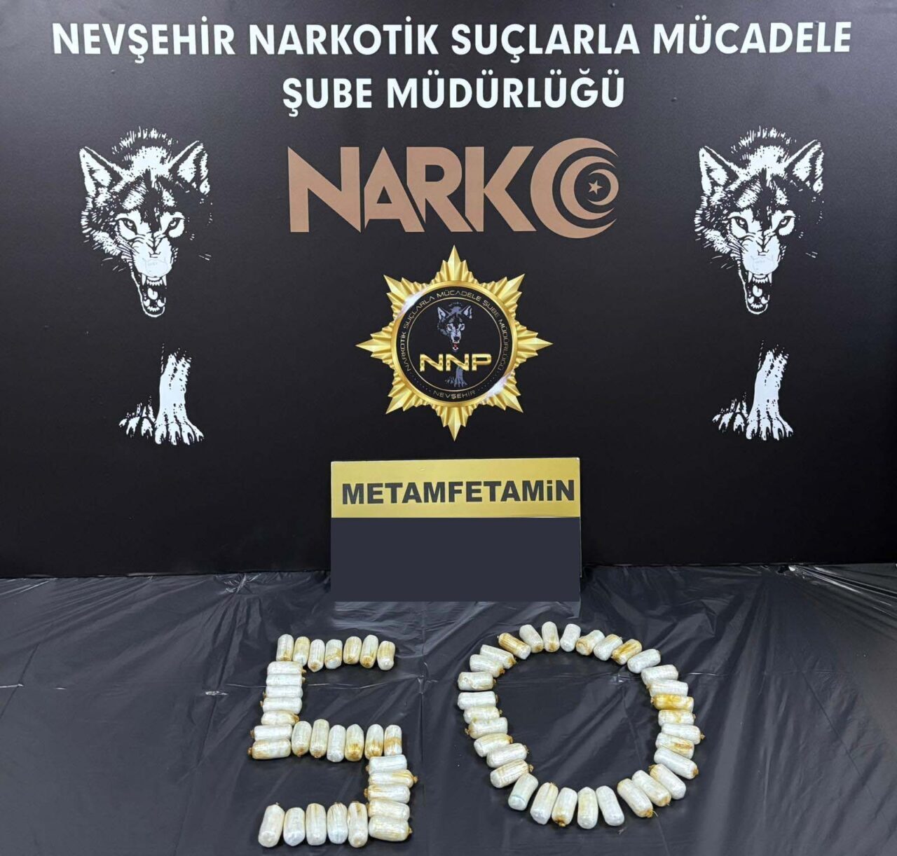 NEVŞEHİR (AA) – Nevşehir'de midelerinde uyuşturucu kapsülleri bulunan 2 şüpheli