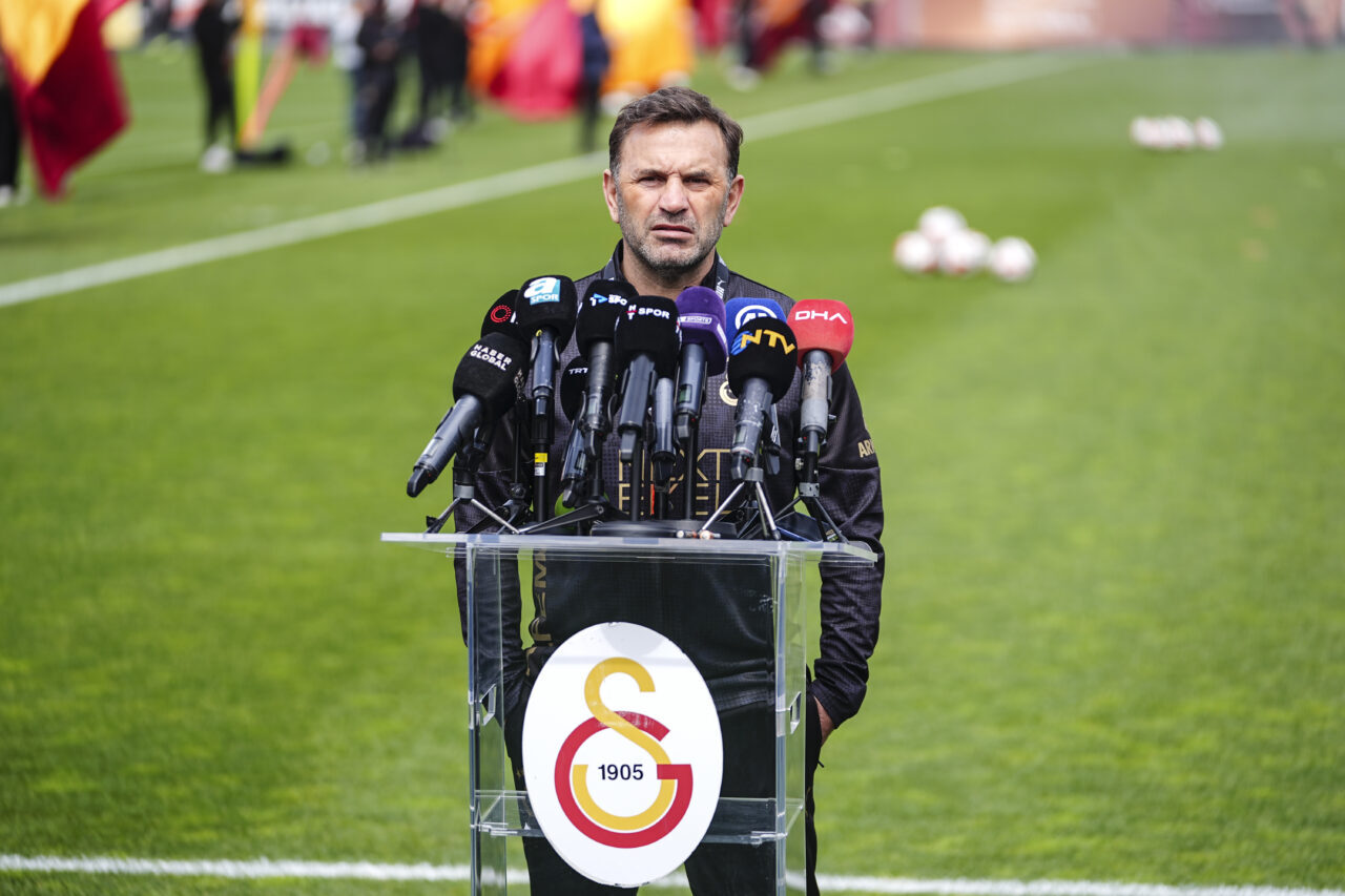 - Galatasaray Teknik Direktörü Okan Buruk:
- "Son 5 haftaya girilen