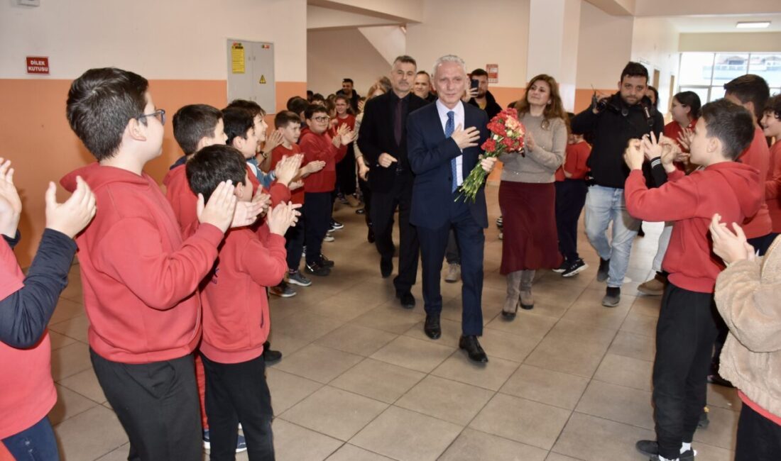 ORDU (AA) – Ordu'da meslekte 46 yılını tamamlayan sınıf öğretmeni