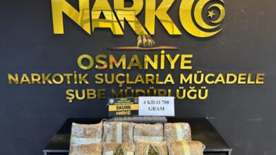 OSMANİYE (AA) – Osmaniye'de 3 farklı araçta yapılan aramada 5